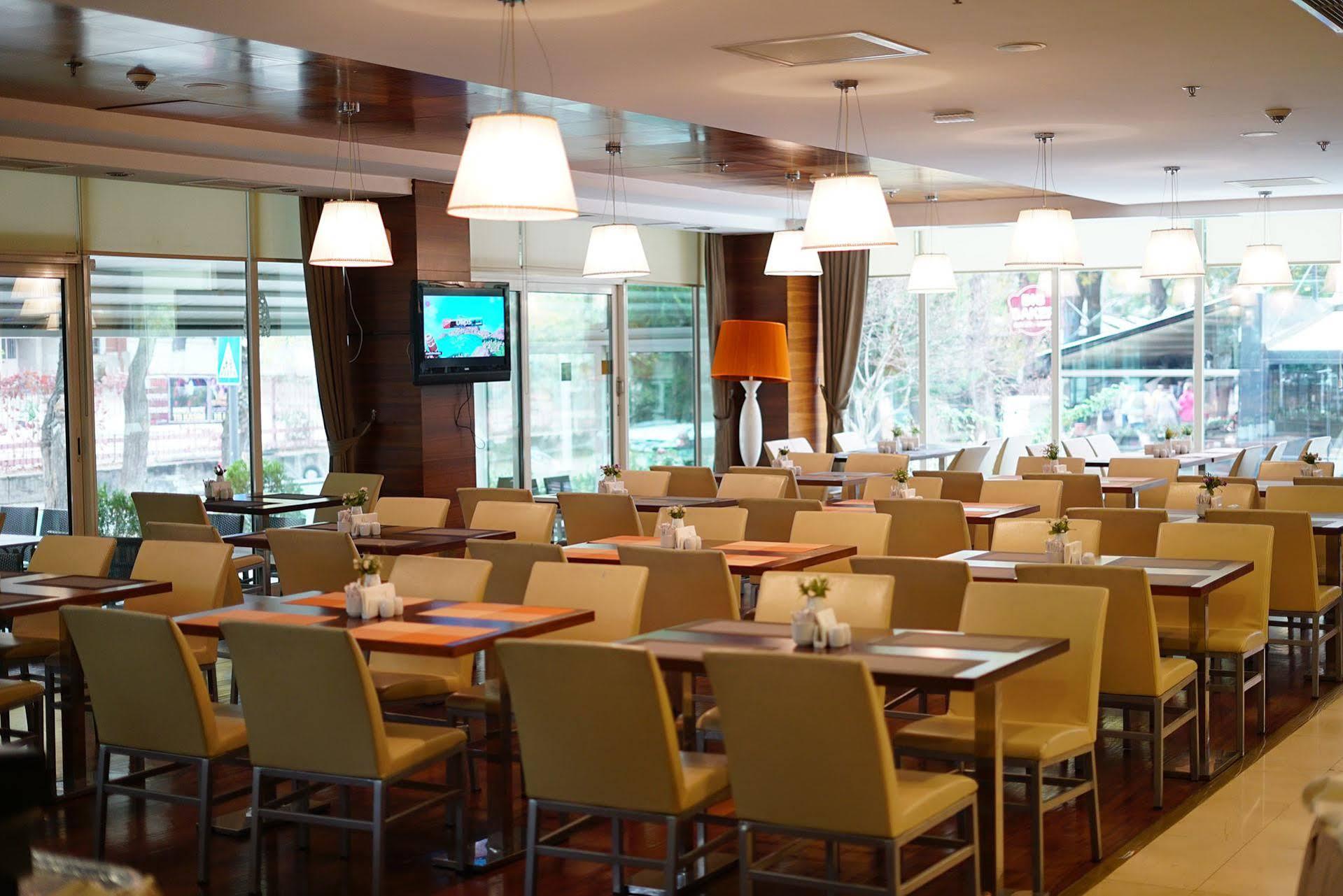 Alba Hotel Ankara Exteriör bild
